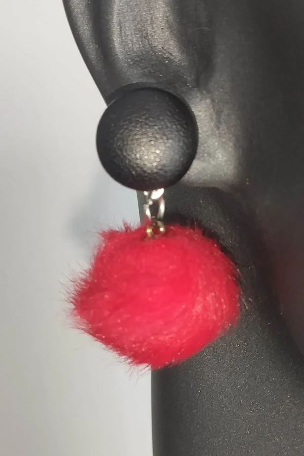 Kırmızı Peluş Ponpon Tasarım Küpeleri