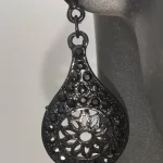 Taş sallanan vintage tasarım akşam küpeleri