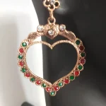 Kalp figürü taş sert vintage akşam küpe