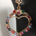 Kalp figürü taş sert vintage akşam küpe