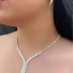 Gümüş renkli akşam kolye küpe seti, düğün kına nişan gelini seti